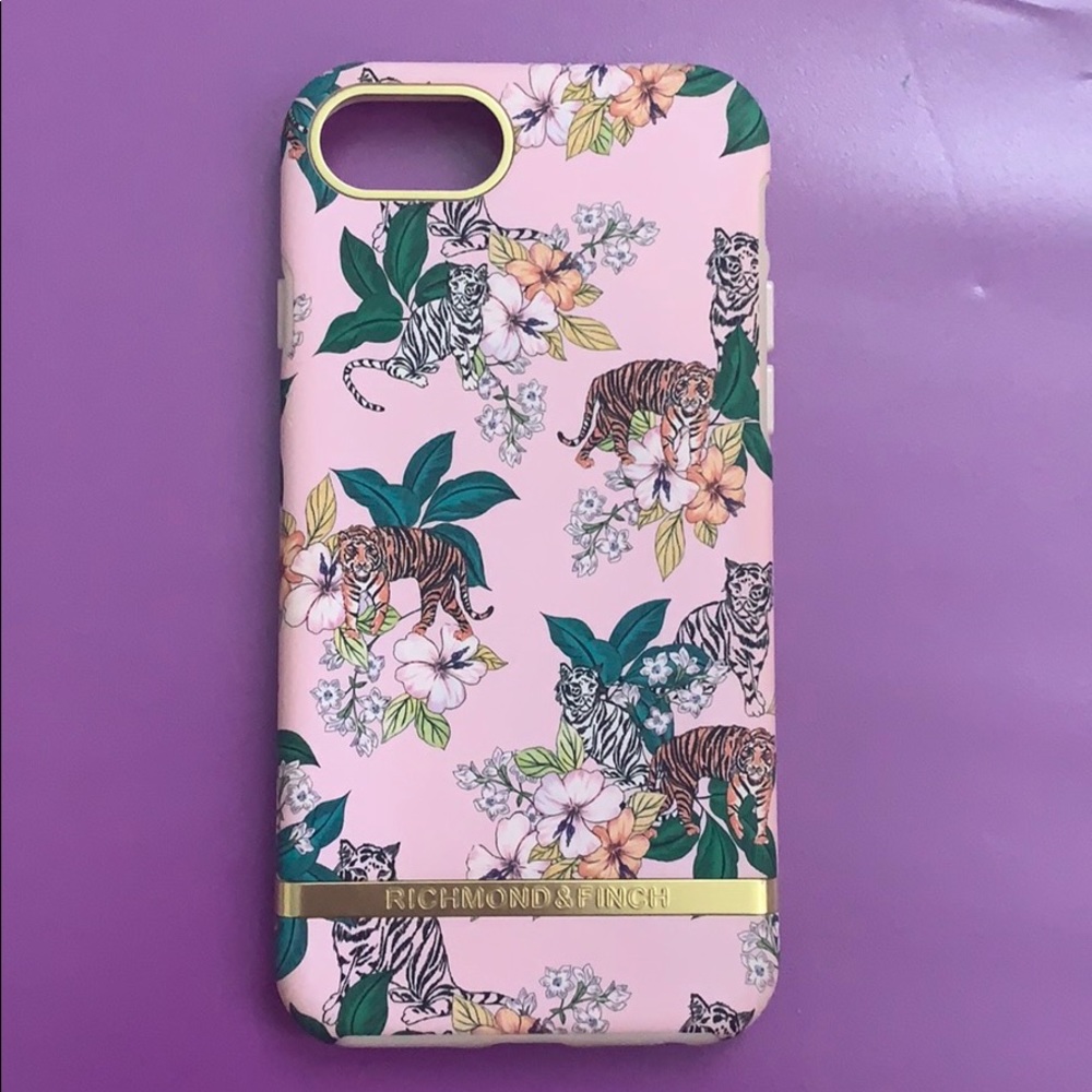 Richmond and Finch IPhone 7S case.